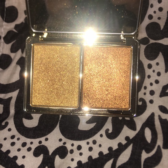 Natasha Denona Glow Gold highlighter - Picture 2 of 2